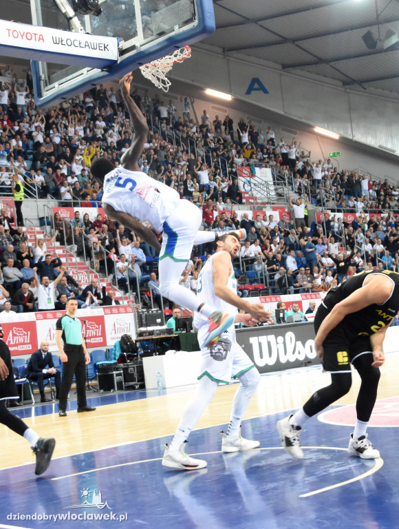 Anwil W-ek - Telenet Giants Antwerpia