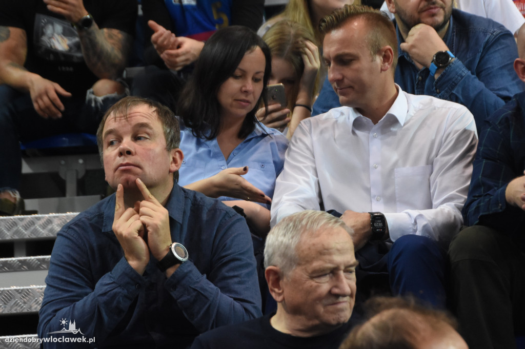 Kibice na meczu z Telenet Giants Antwerpia