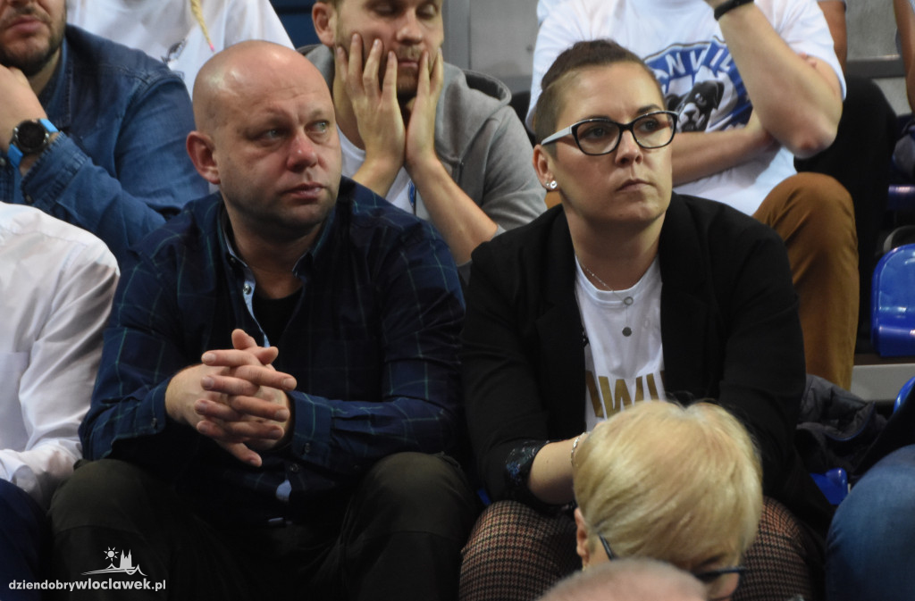 Kibice na meczu z Telenet Giants Antwerpia