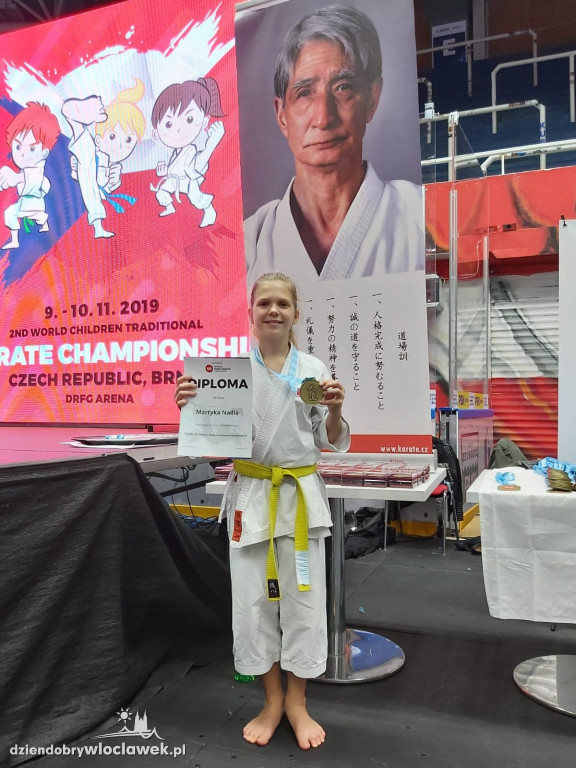 Karatecy z kolejnymi medalami