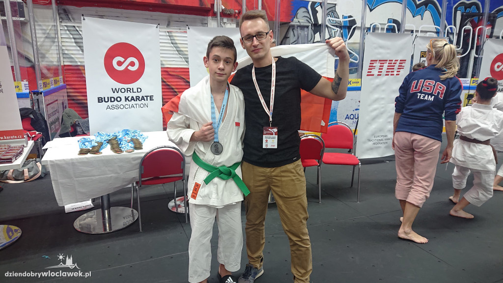 Karatecy z kolejnymi medalami
