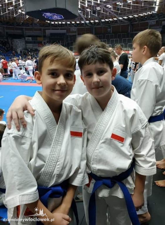 Karatecy z kolejnymi medalami