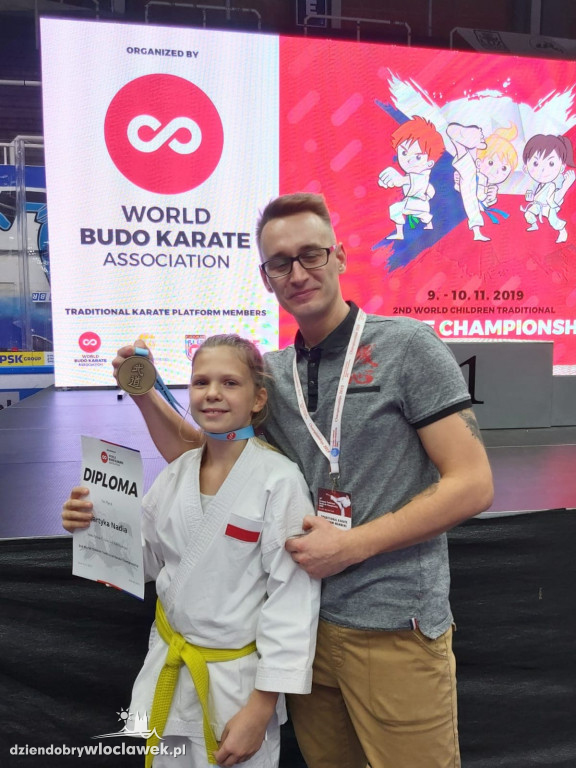Karatecy z kolejnymi medalami