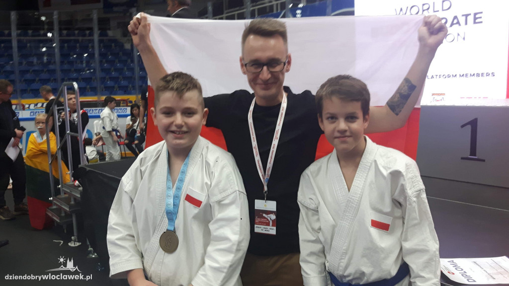 Karatecy z kolejnymi medalami