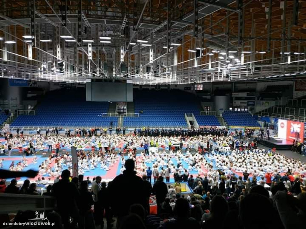 Karatecy z kolejnymi medalami