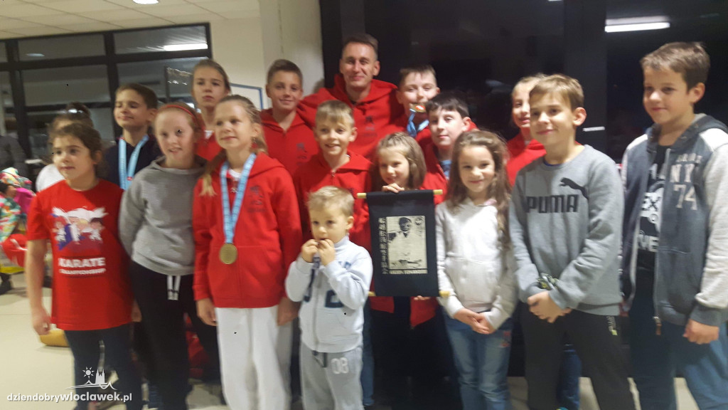 Karatecy z kolejnymi medalami