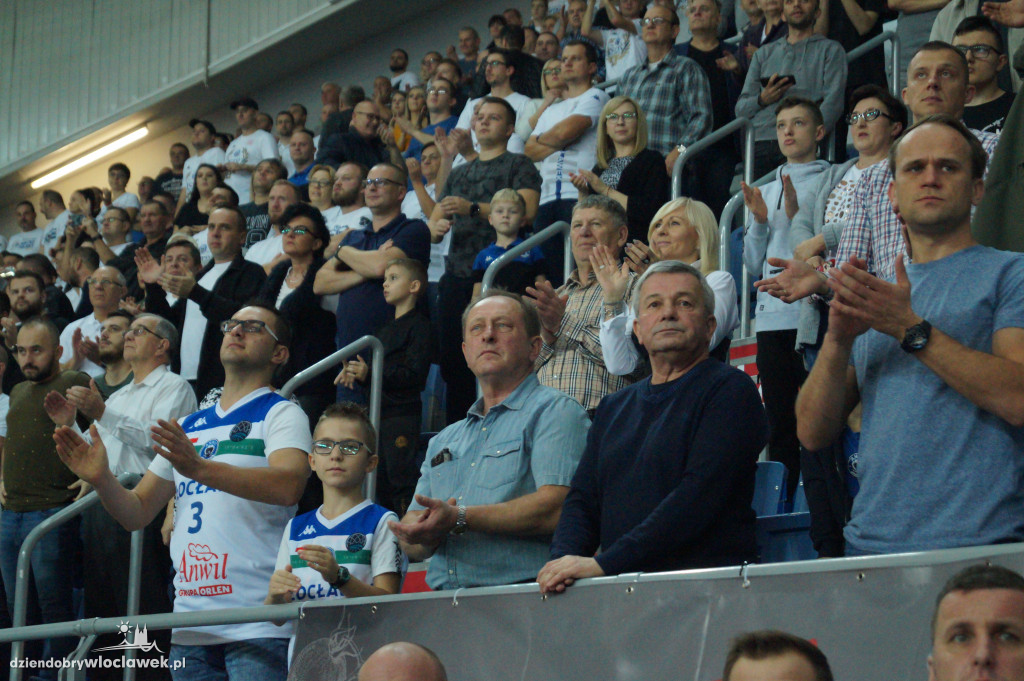 Kibice na meczu Anwil vs HydroTruck