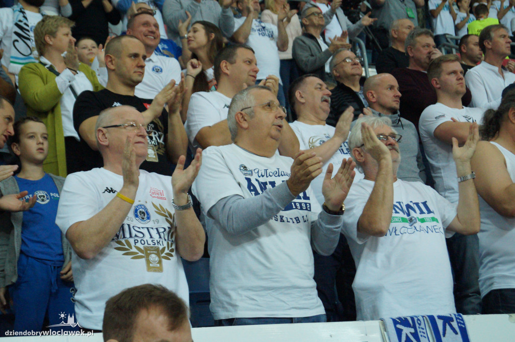 Kibice na meczu Anwil vs HydroTruck