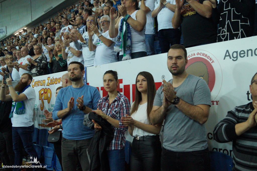 Kibice na meczu Anwil vs HydroTruck