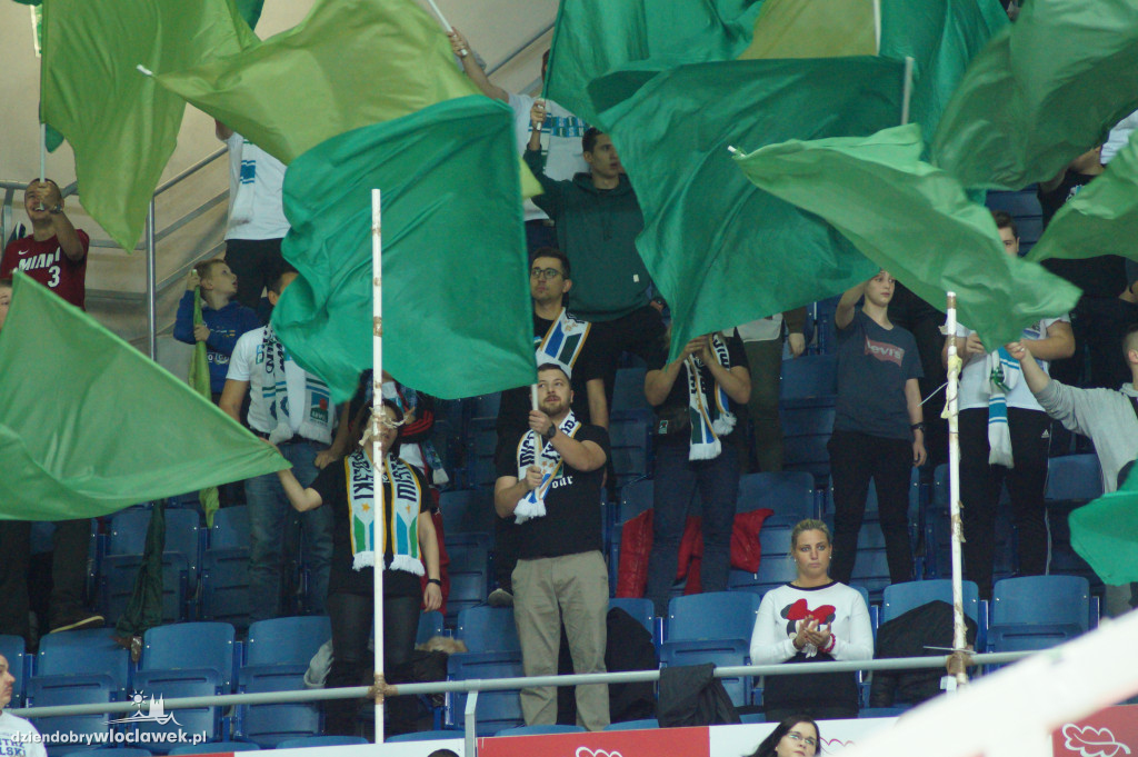 Kibice na meczu Anwil vs HydroTruck