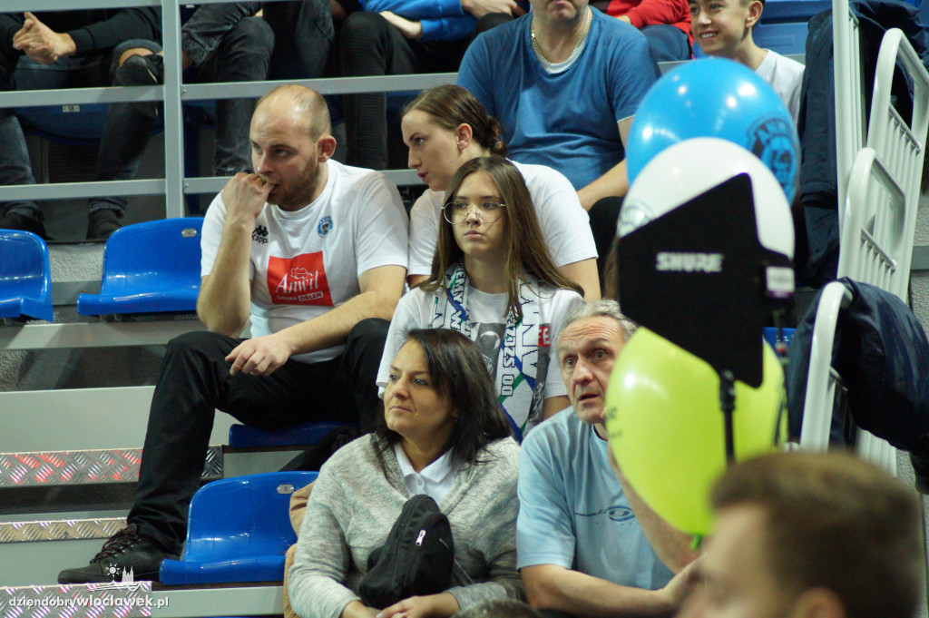 Kibice na meczu Anwil vs HydroTruck