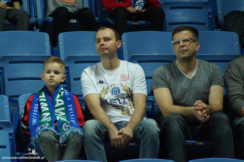 Kibice na meczu Anwil vs HydroTruck