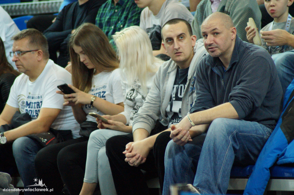 Kibice na meczu Anwil vs HydroTruck