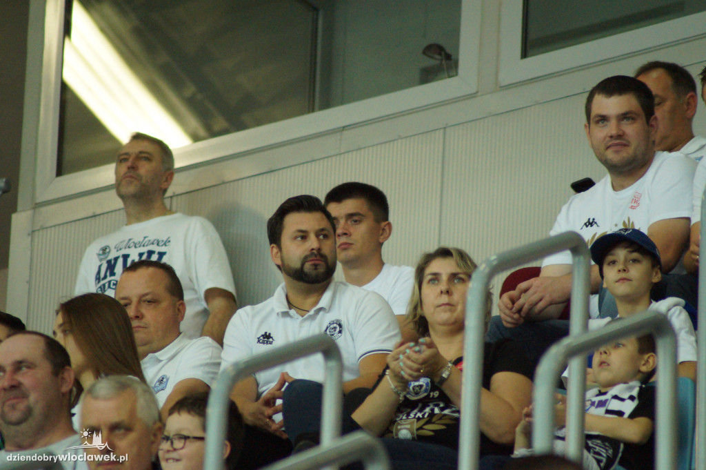 Kibice na meczu Anwil vs HydroTruck