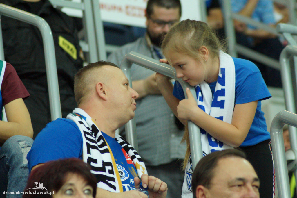Kibice na meczu Anwil vs HydroTruck