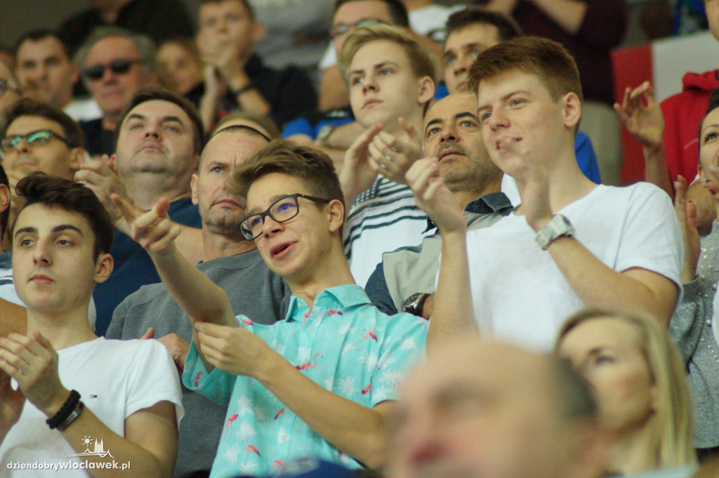 Kibice na meczu Anwil vs HydroTruck