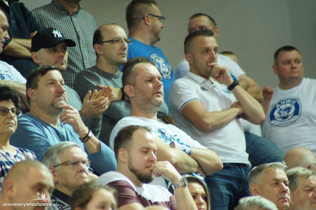 Kibice na meczu Anwil vs HydroTruck