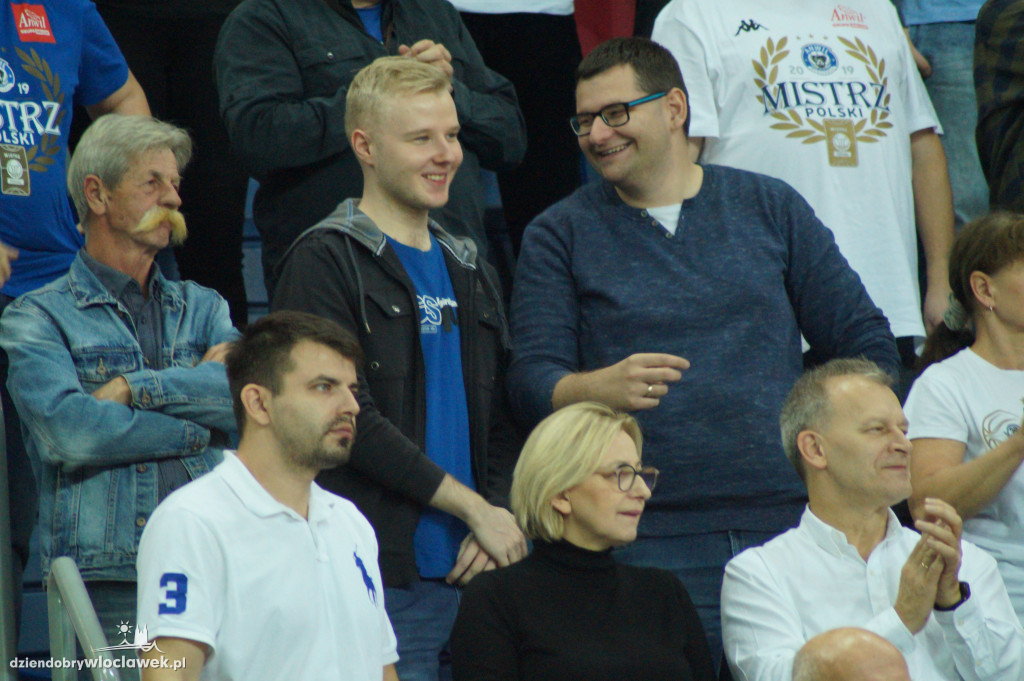 Kibice na meczu Anwil vs HydroTruck