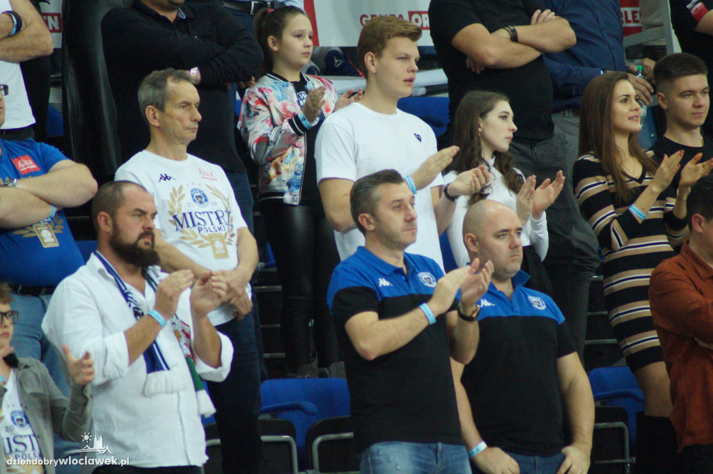 Kibice na meczu Anwil vs HydroTruck