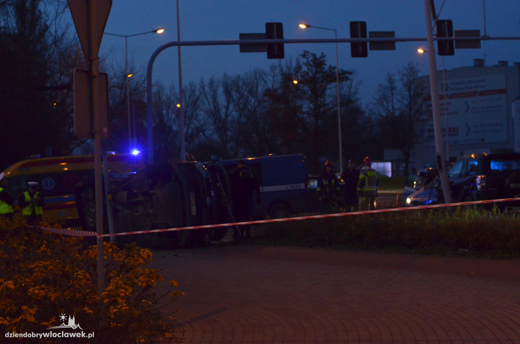 Kraksa z udziałem radiowozu