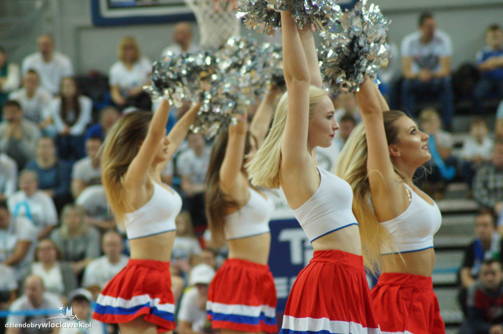 Cheerleaderki na neczu Anwil vs Śląsk