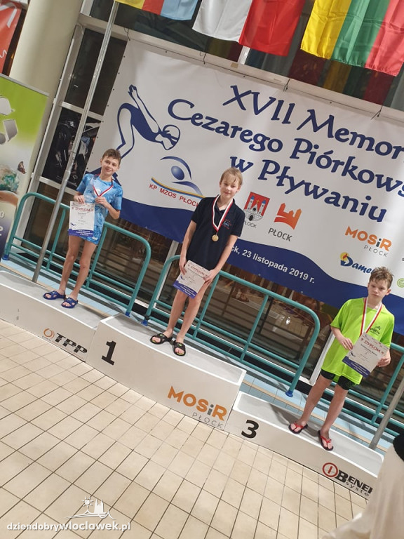 10 medali pływaków UKP Wodnik