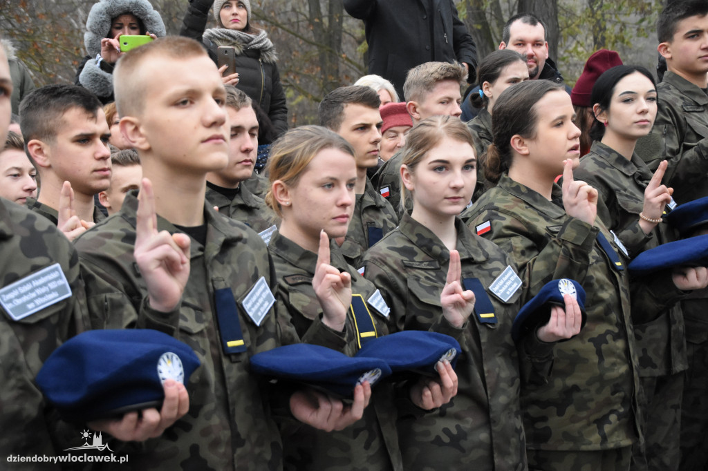 Ślubowanie kadetów ZSA na Zawiślu