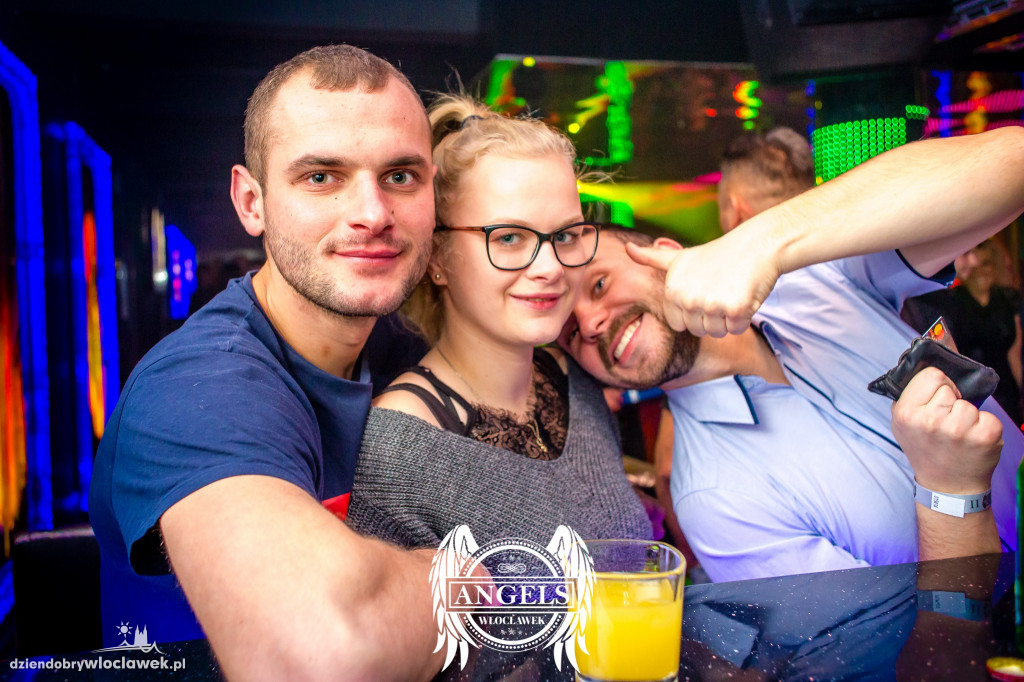 Piękni i Młodzi w Angels Club