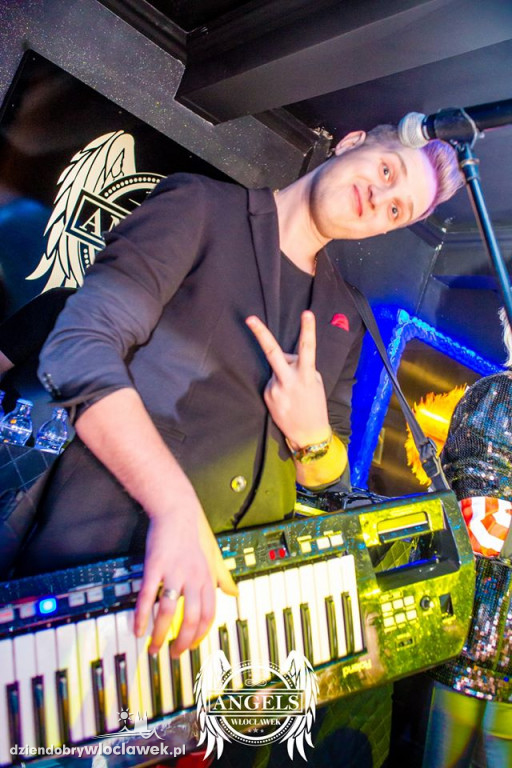 Piękni i Młodzi w Angels Club