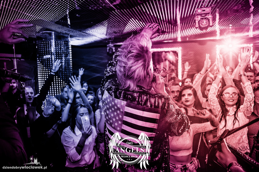 Piękni i Młodzi w Angels Club