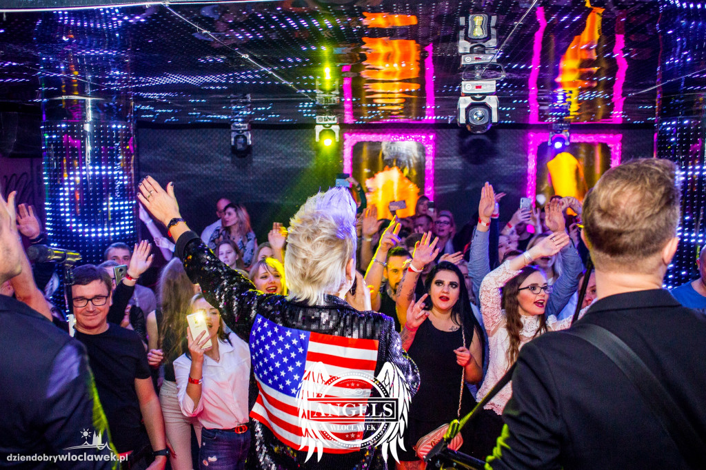 Piękni i Młodzi w Angels Club