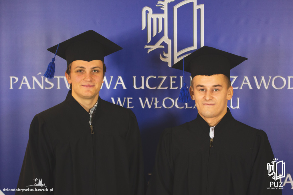 Wręczenie dyplomów w PUZ