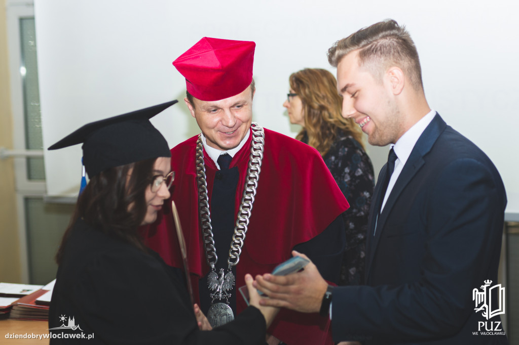 Wręczenie dyplomów w PUZ