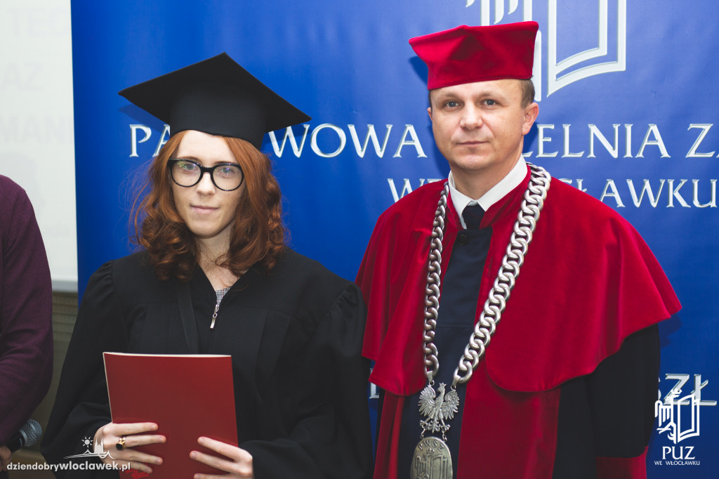 Wręczenie dyplomów w PUZ
