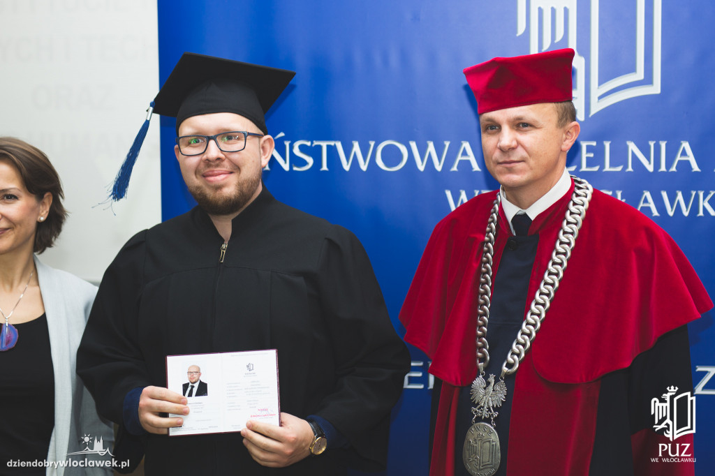 Wręczenie dyplomów w PUZ