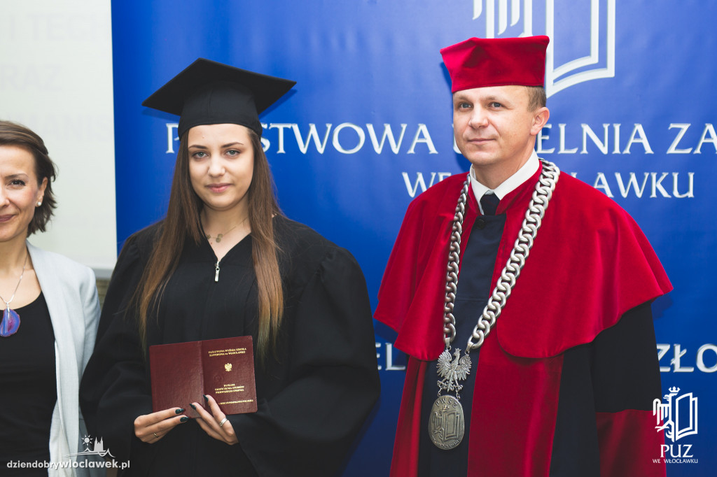 Wręczenie dyplomów w PUZ