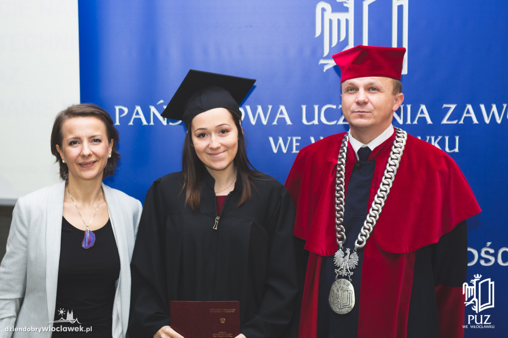 Wręczenie dyplomów w PUZ