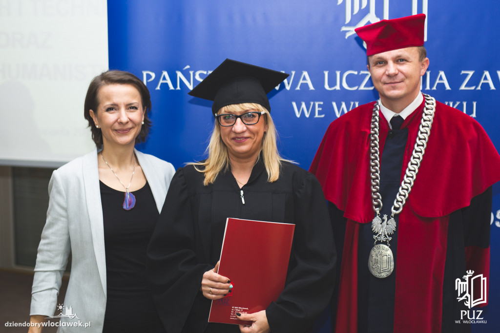 Wręczenie dyplomów w PUZ