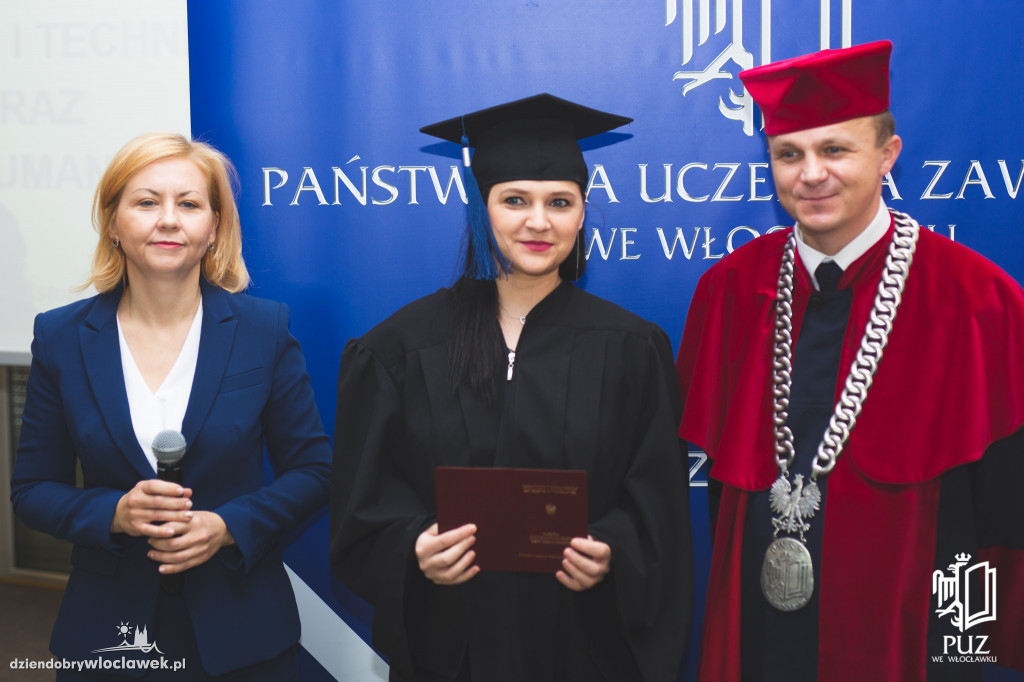 Wręczenie dyplomów w PUZ