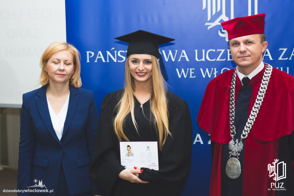Wręczenie dyplomów w PUZ