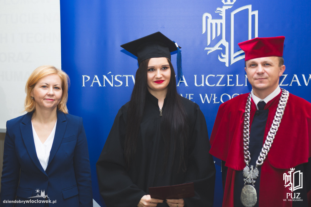 Wręczenie dyplomów w PUZ