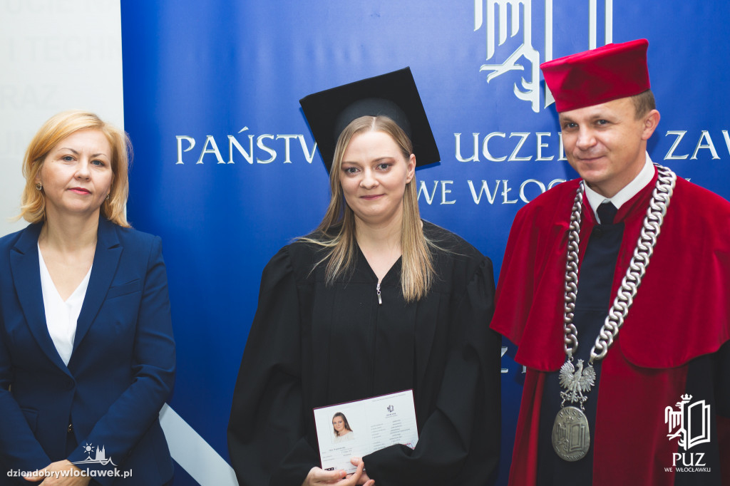 Wręczenie dyplomów w PUZ