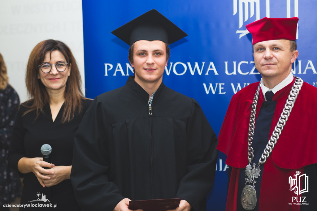 Wręczenie dyplomów w PUZ