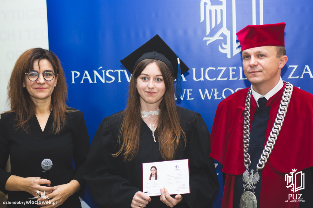 Wręczenie dyplomów w PUZ