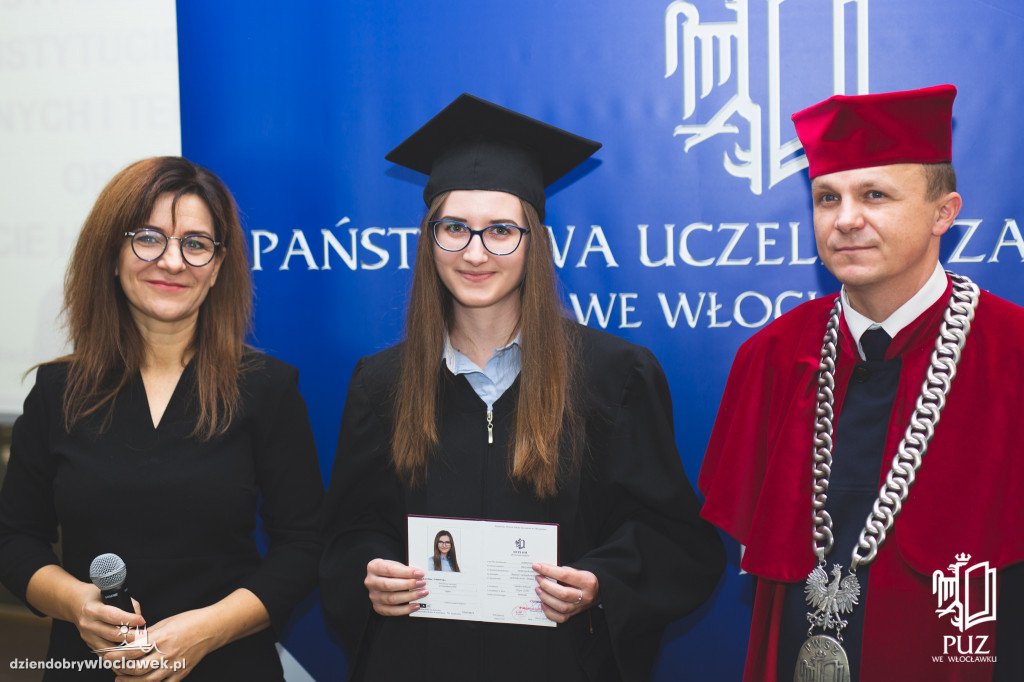 Wręczenie dyplomów w PUZ