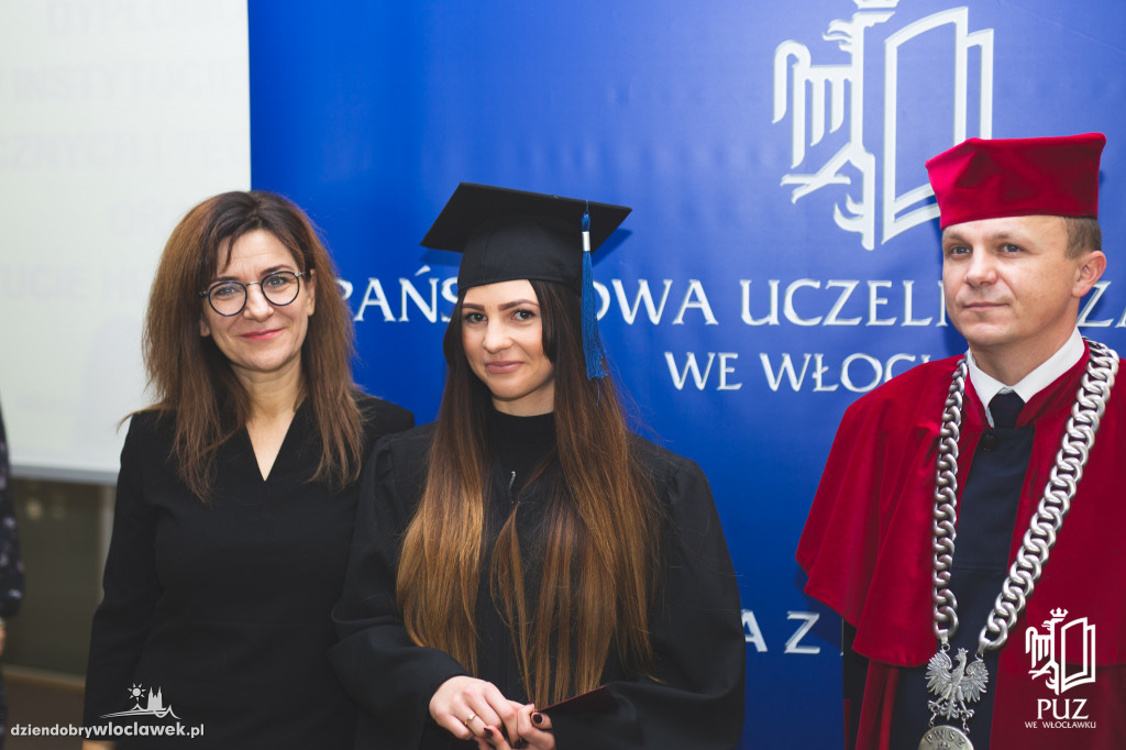 Wręczenie dyplomów w PUZ