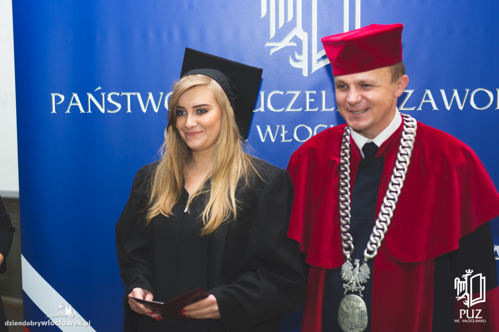 Wręczenie dyplomów w PUZ