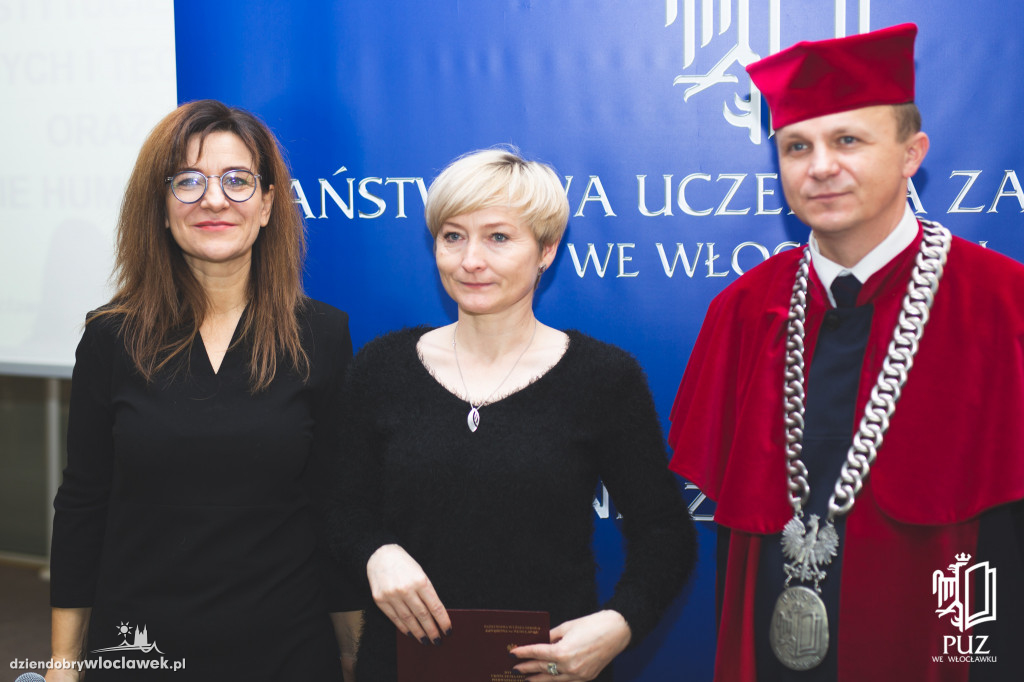 Wręczenie dyplomów w PUZ