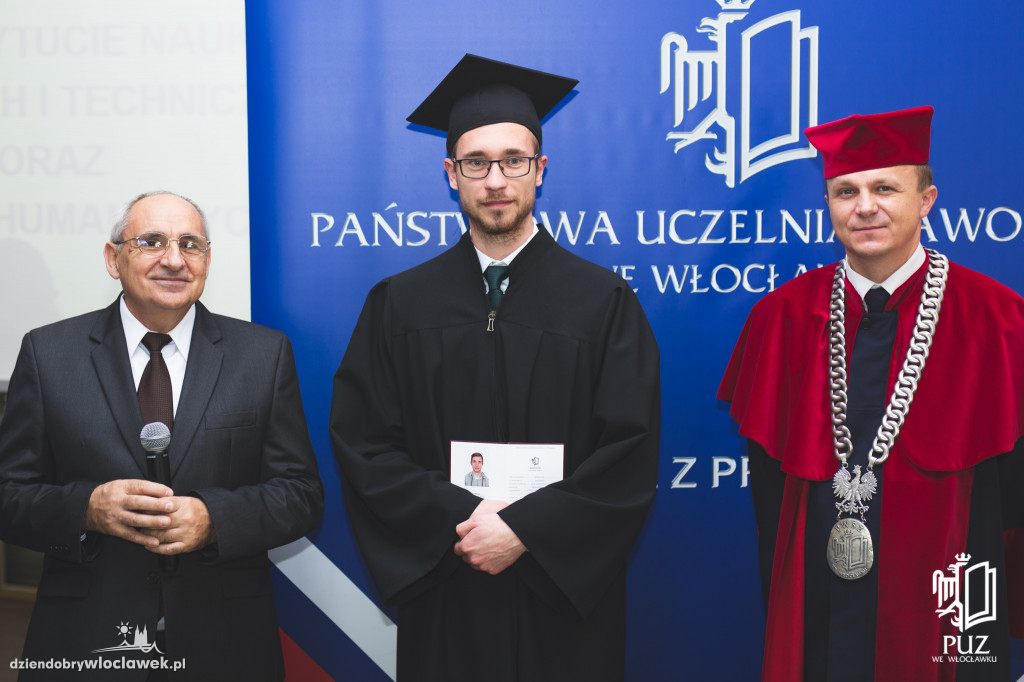 Wręczenie dyplomów w PUZ
