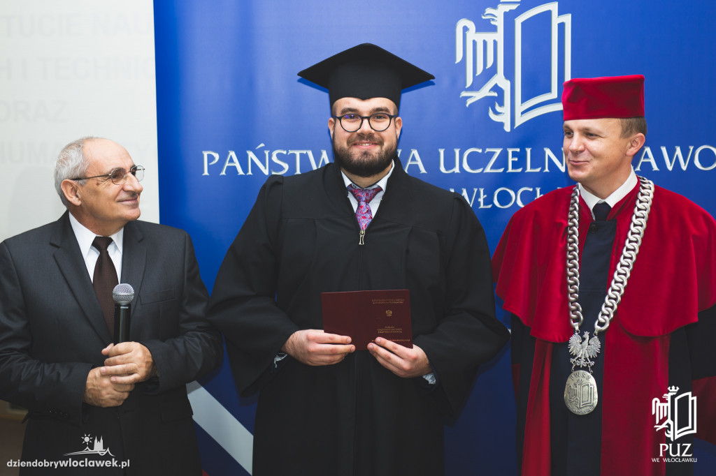 Wręczenie dyplomów w PUZ